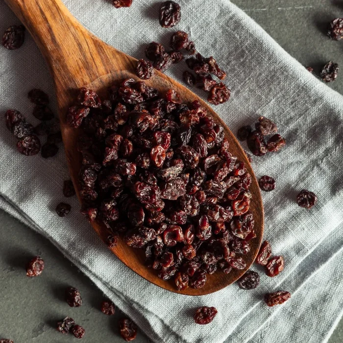 True Natural Goodness Organic Currants